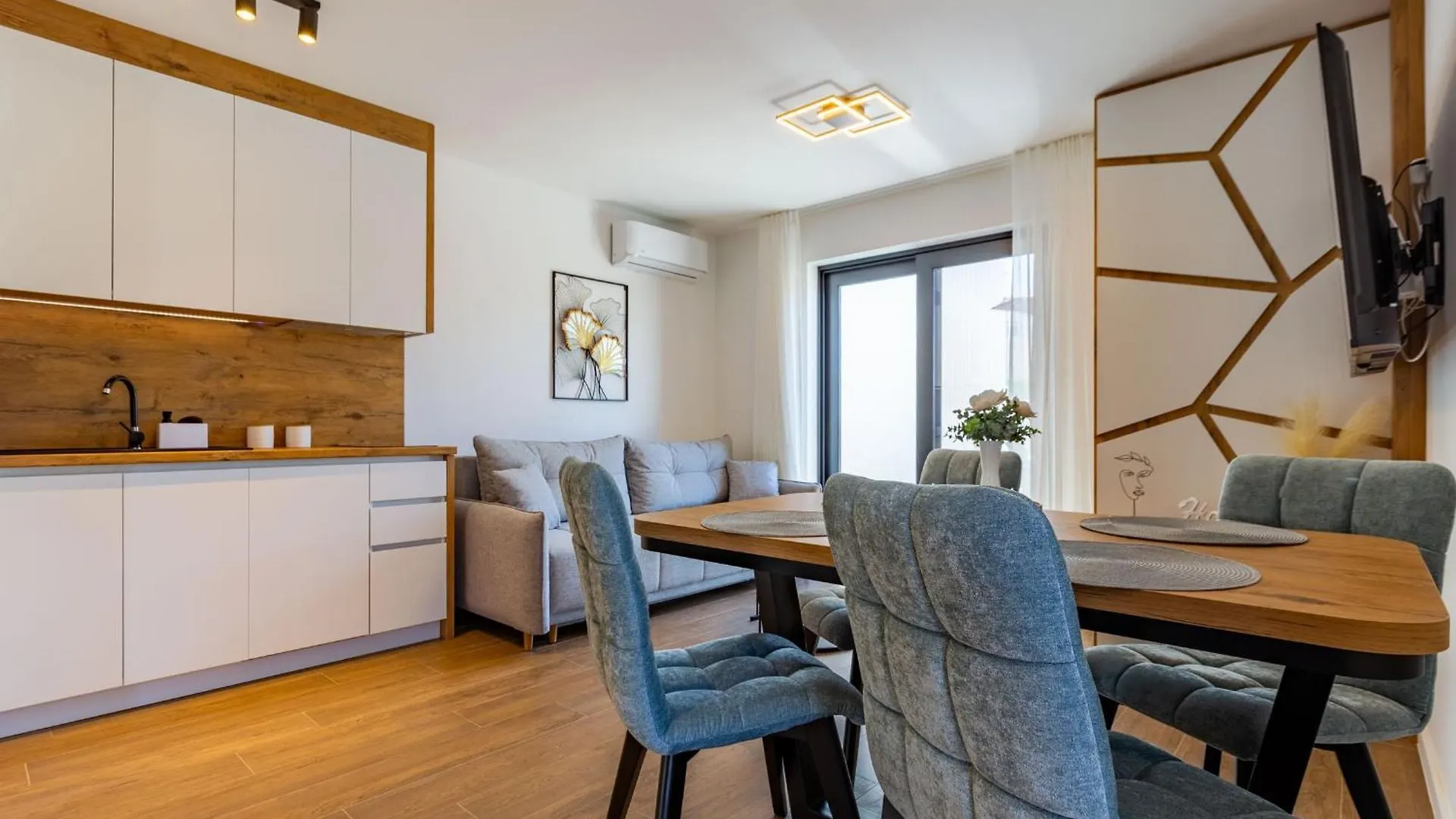 Casa Mia Apartments With Parking Zadar
