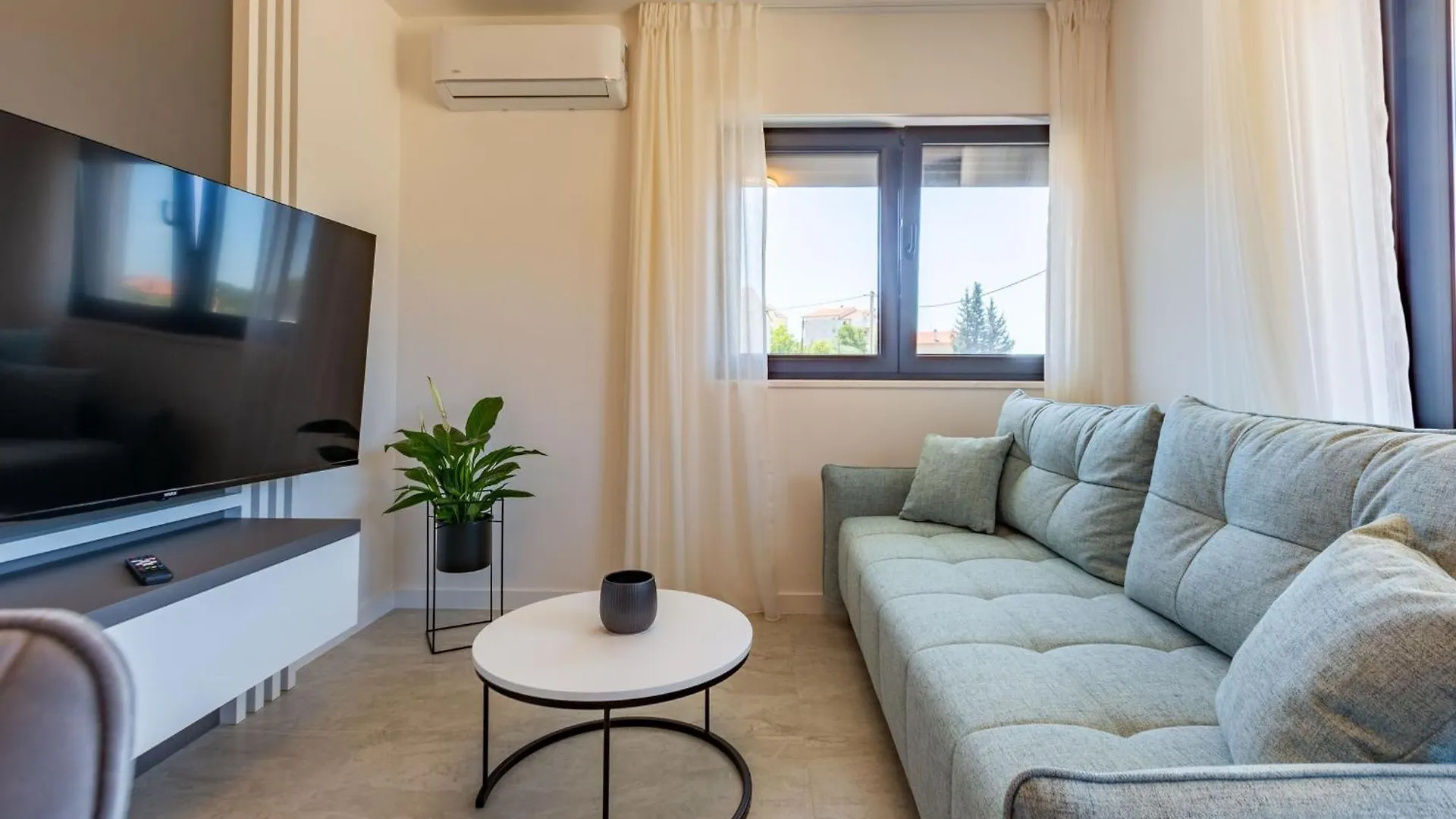 Casa Mia Apartments With Parking Zadar