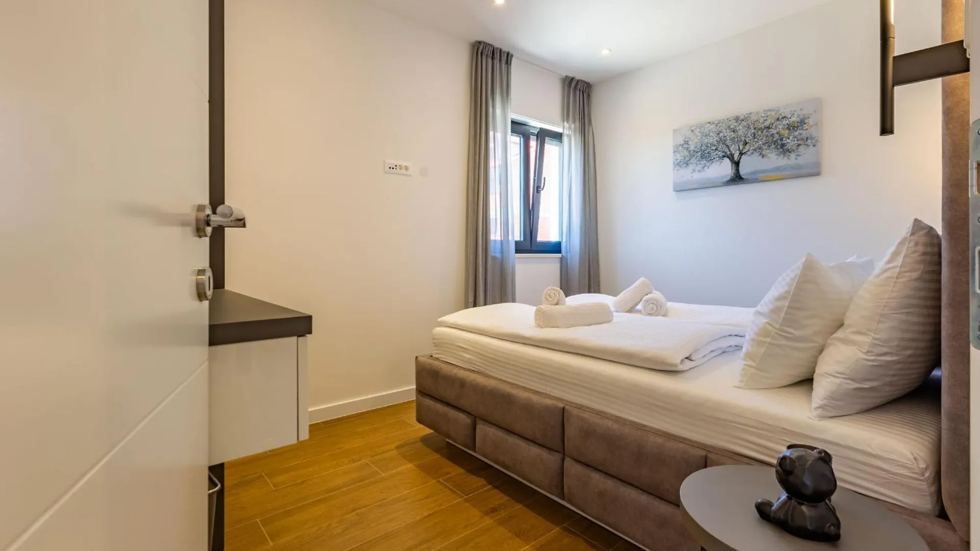 Casa Mia Apartments With Parking Zadar