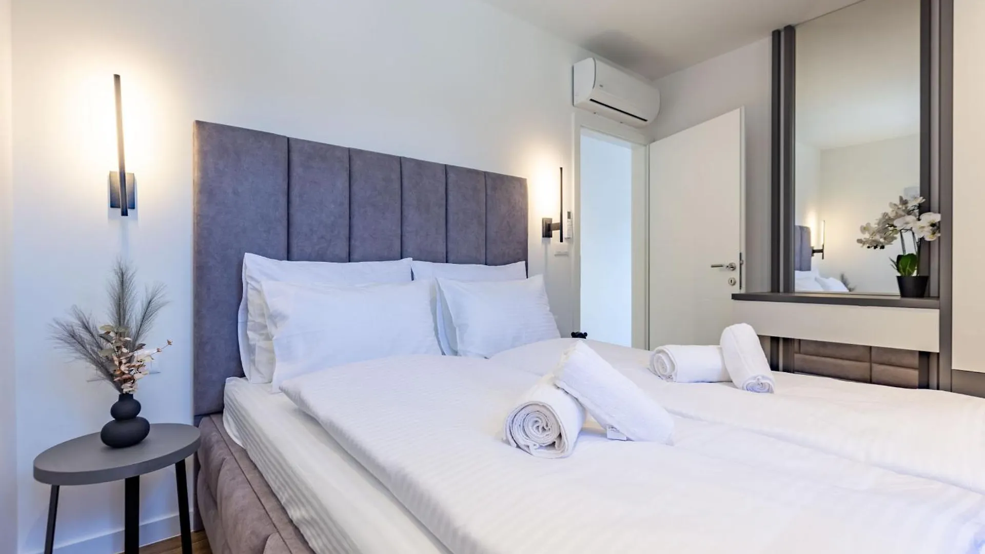 Casa Mia Apartments With Parking Zadar
