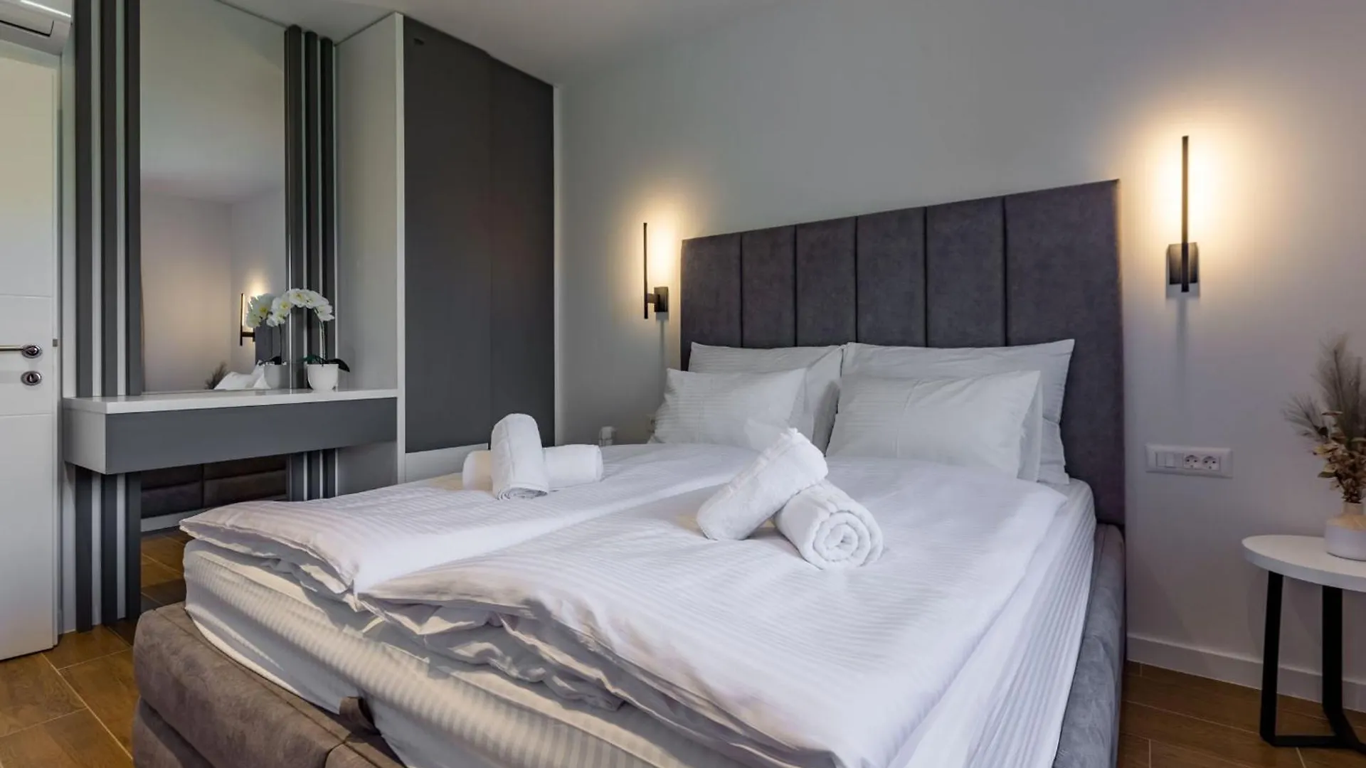 Casa Mia Apartments With Parking Zadar